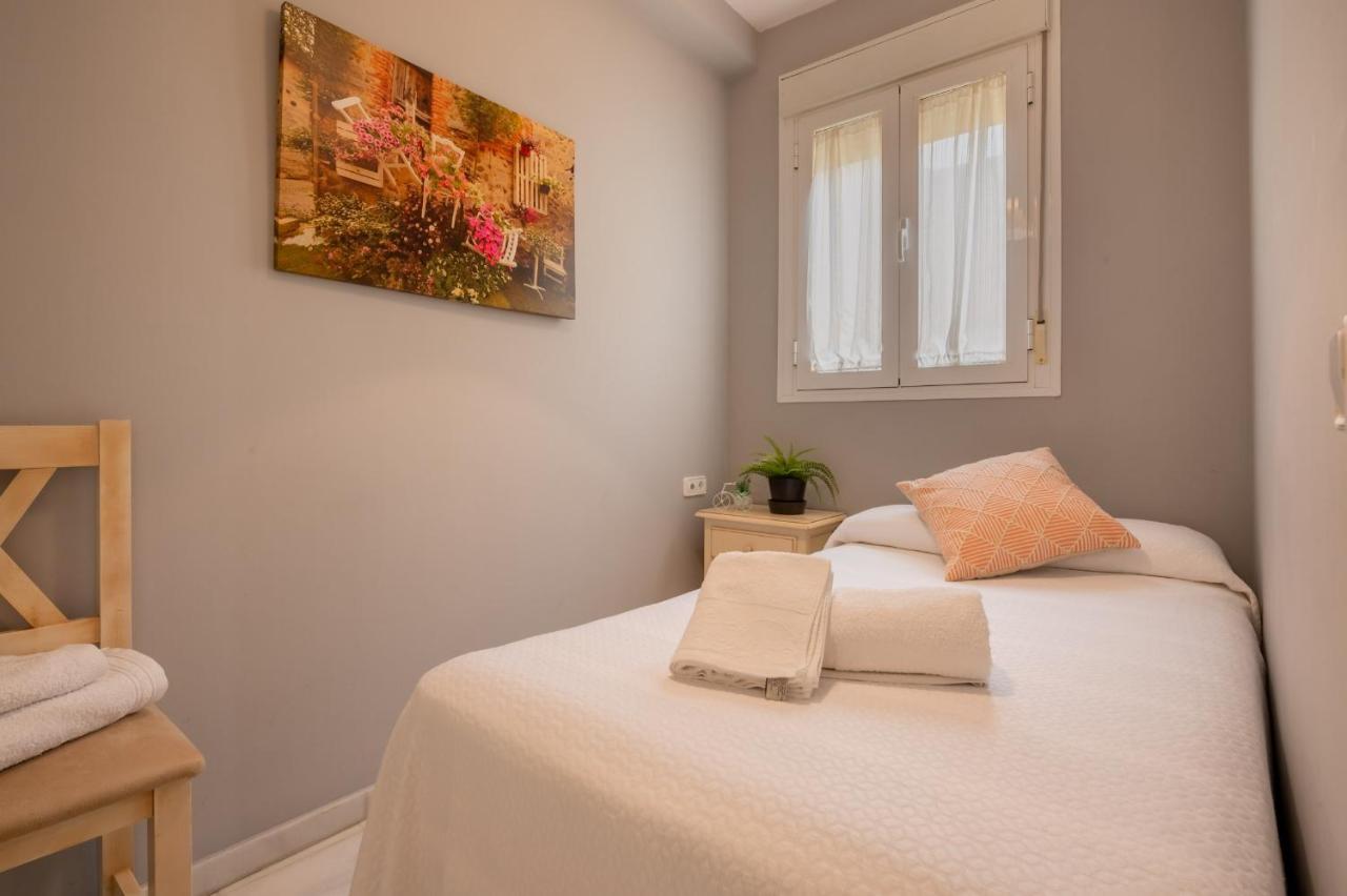 Precioso Apartamento En Triana Sevilla Eksteriør billede